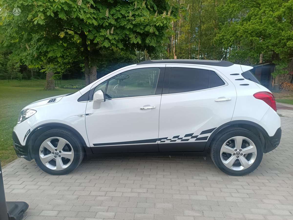 Opel Mokka 2013 — вигляд ззаду