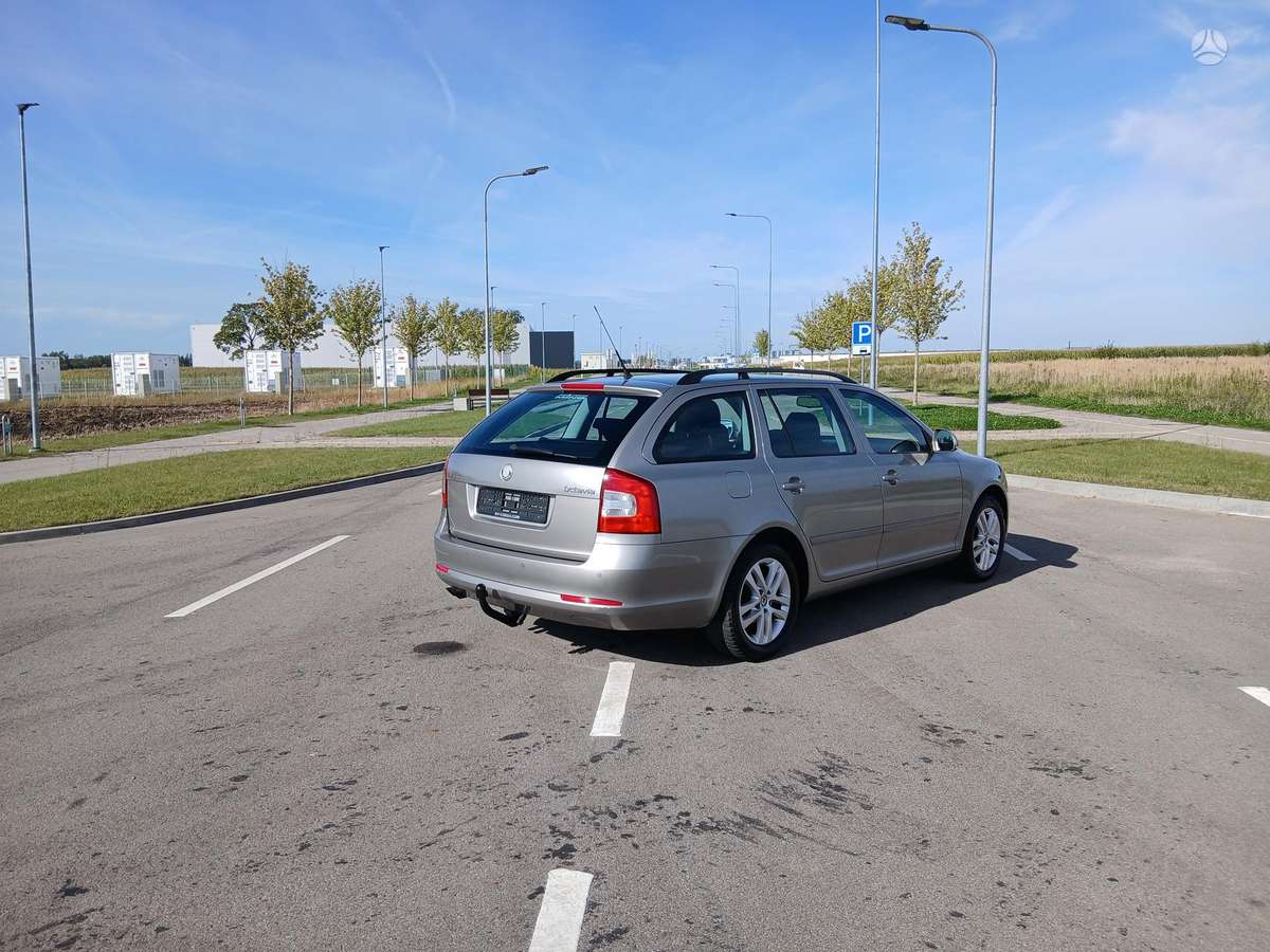Skoda Octavia 2009 — photo 11