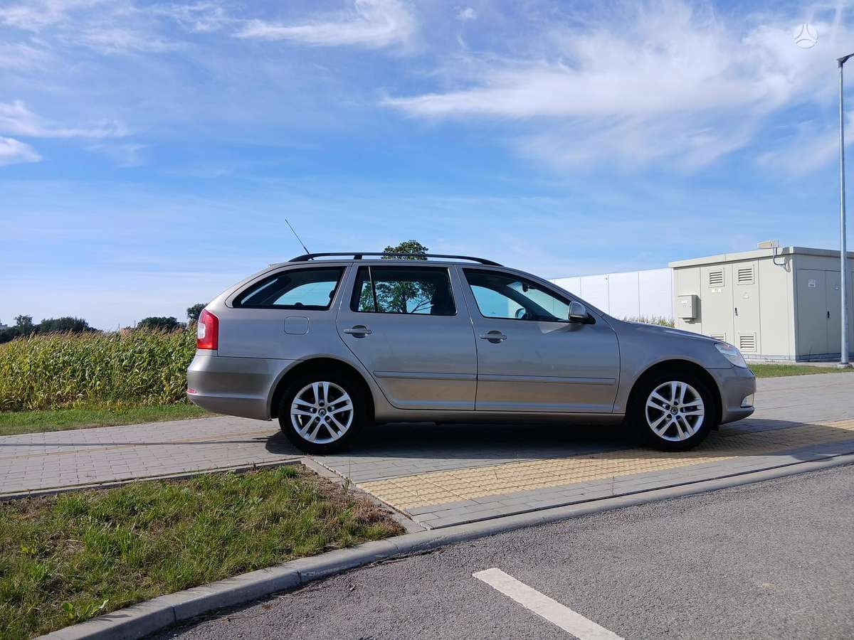 Skoda Octavia 2009 — engine 1798 cm³, 160 HP (118kW)