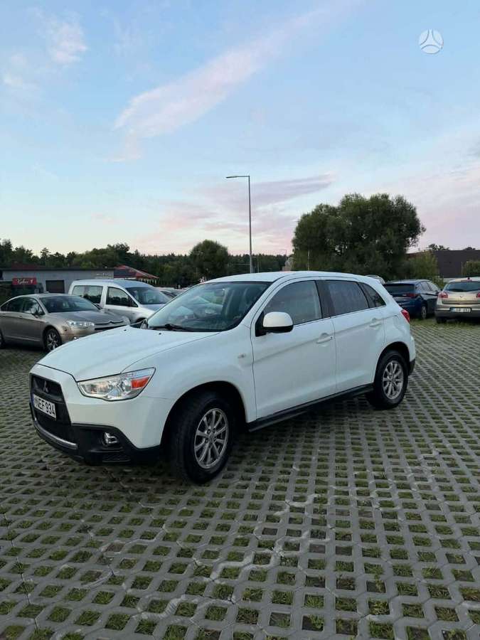 Mitsubishi ASX 2010 — engine 1800 cm³, 150 HP (110kW)
