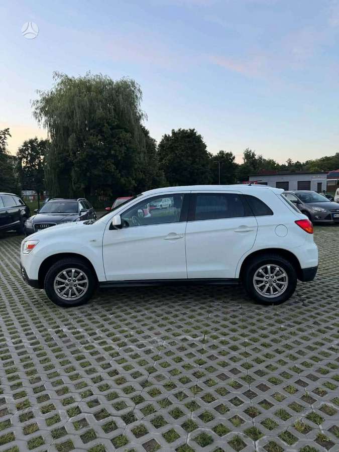 Mitsubishi ASX 2010 — photo 5