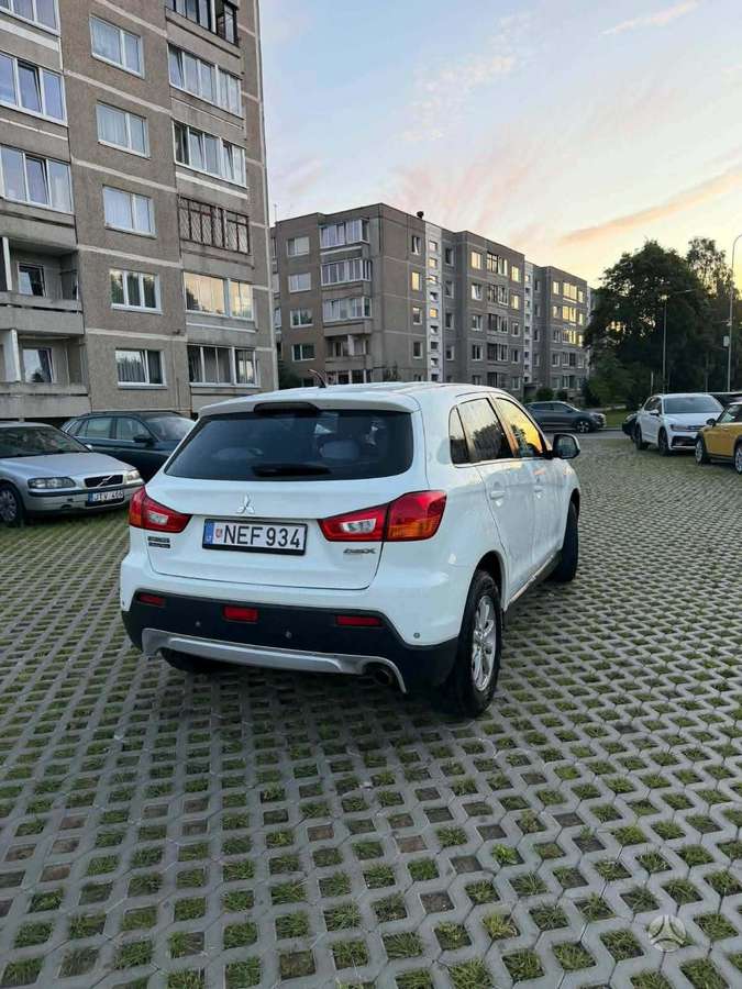 Mitsubishi ASX 2010 — photo 6