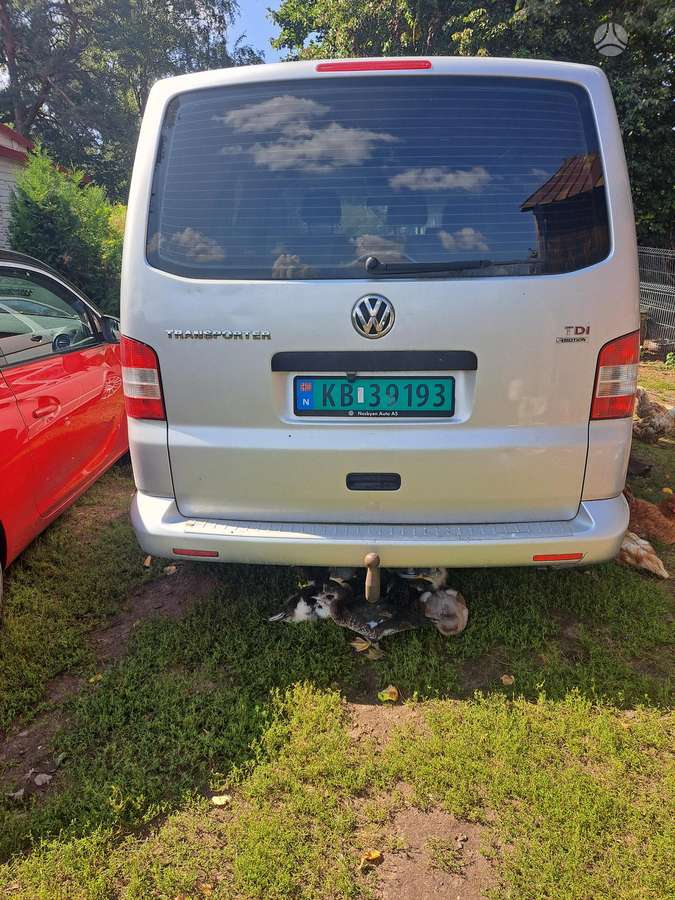 Volkswagen Transporter 2010 — photo 8