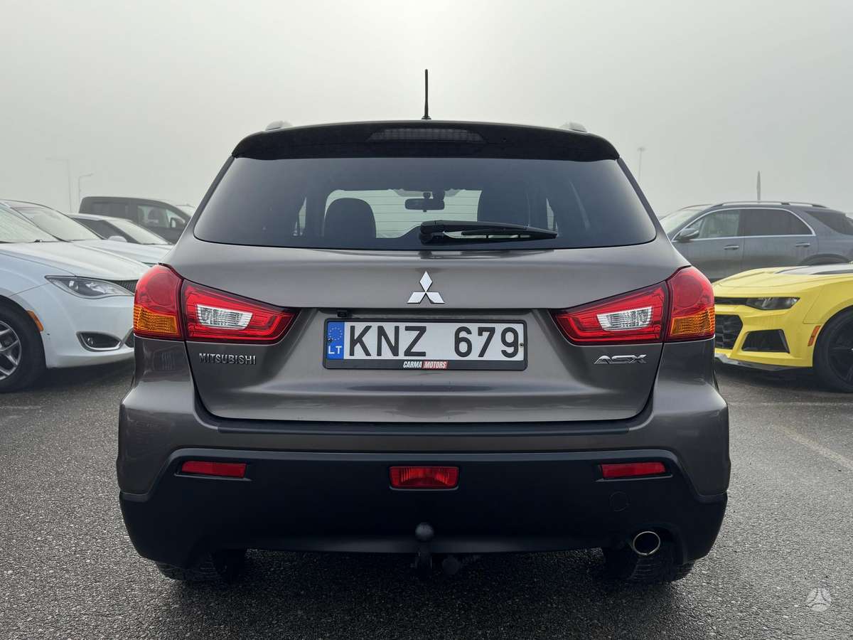 Mitsubishi ASX 2010 — photo 11