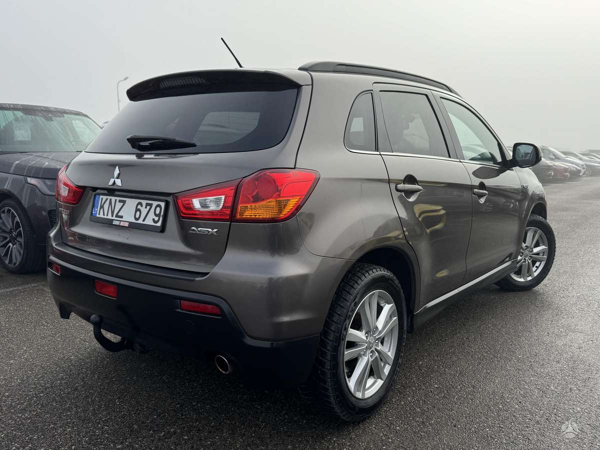 Mitsubishi ASX 2010 — photo 14