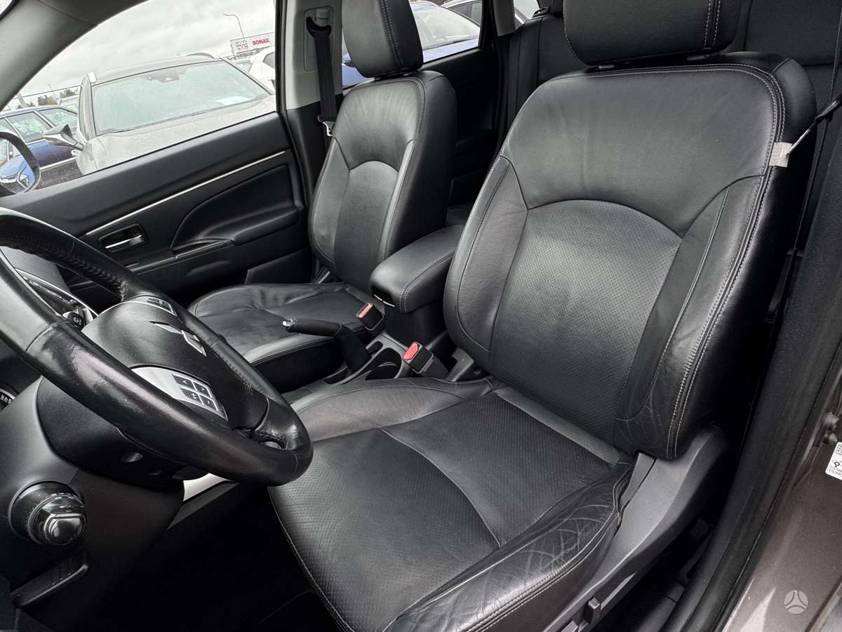 Mitsubishi ASX 2010 — photo 24