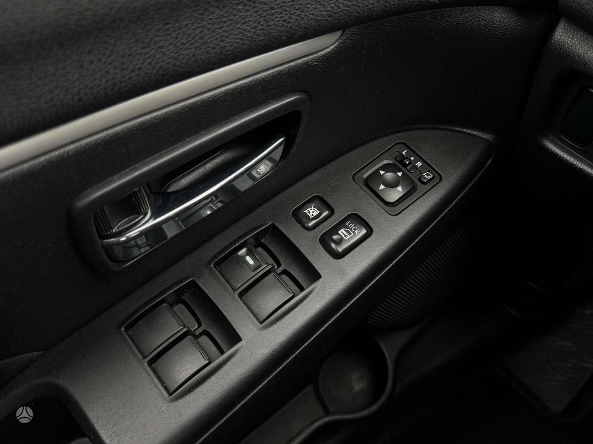 Mitsubishi ASX 2010 — photo 38