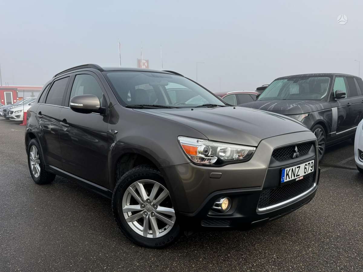 Mitsubishi ASX 2010 — photo 7