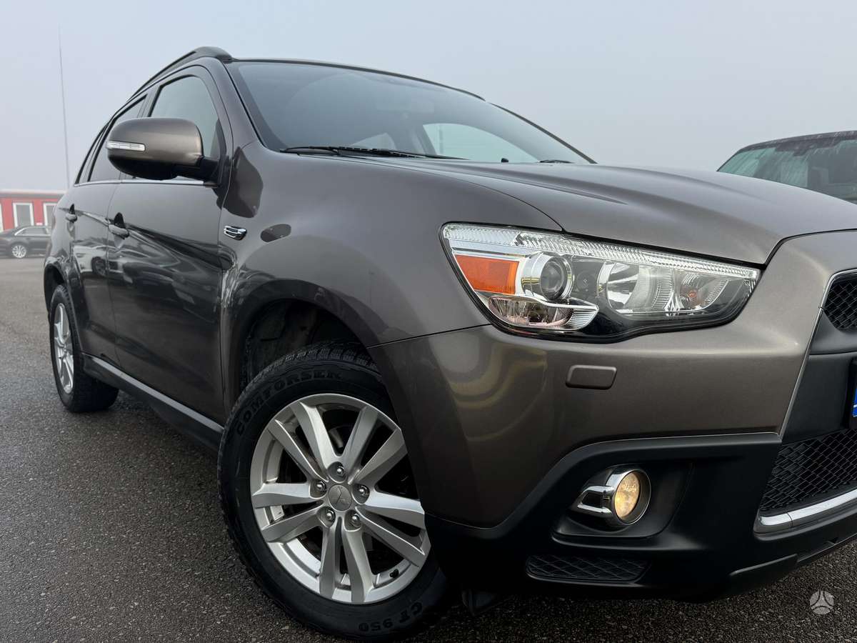 Mitsubishi ASX 2010 — photo 9