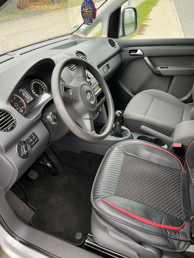 Volkswagen Caddy 2013 — photo 10