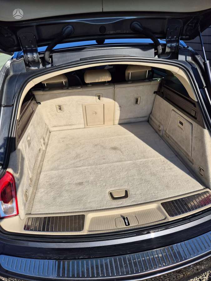 Opel Insignia 2011 — photo 17