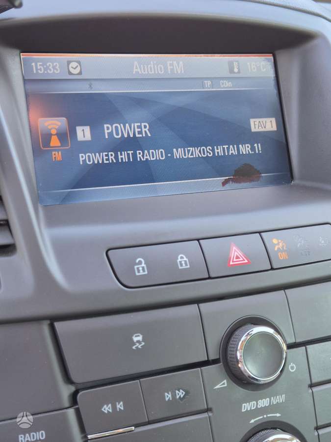 Opel Insignia 2011 — photo 22