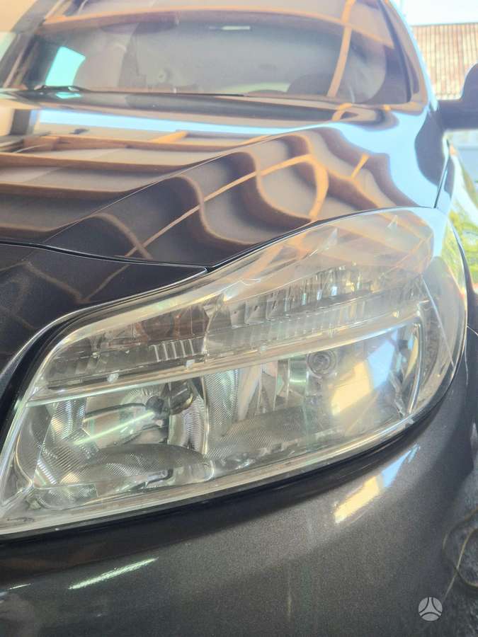 Opel Insignia 2011 — photo 31