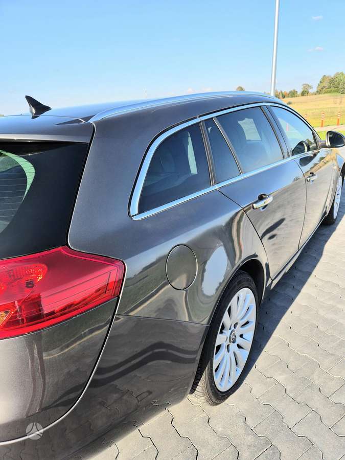 Opel Insignia 2011 — engine 1956 cm³, 163 HP (120kW)