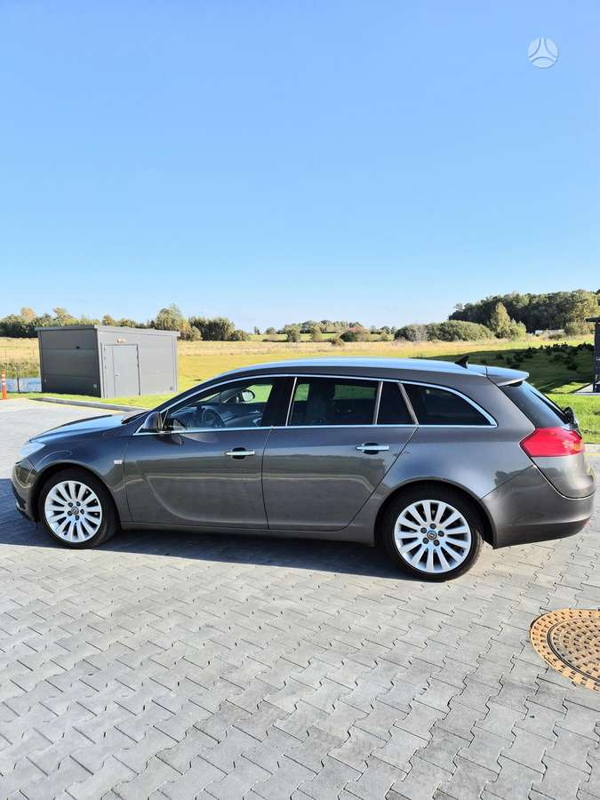 Opel Insignia 2011 — photo 7