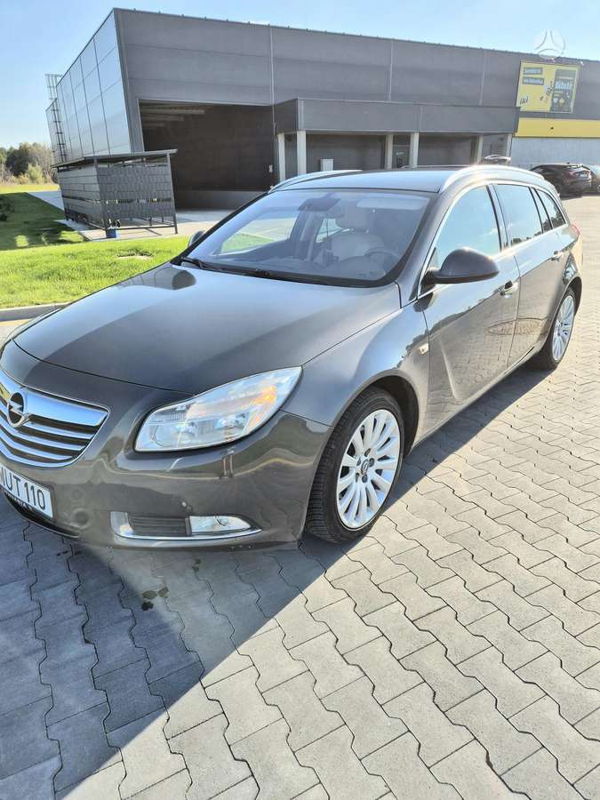 Opel Insignia 2011 — photo 8