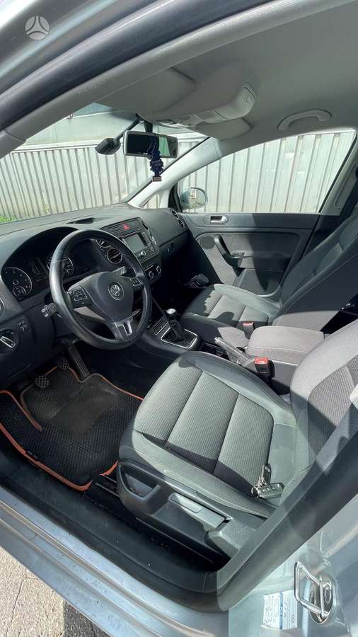 Volkswagen Golf 2011 — photo 6