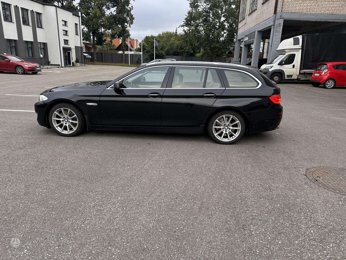 BMW 535 2010 — photo 7