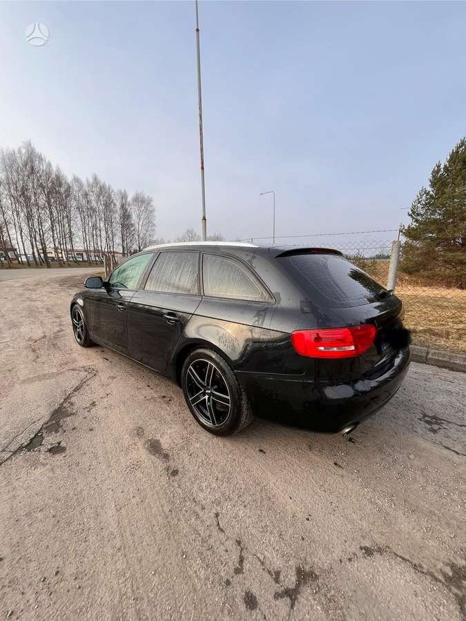 Audi A4 2010 — interior