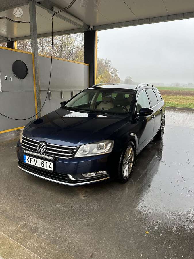 Volkswagen Passat 2012 — vehicle for AFU Ukraine