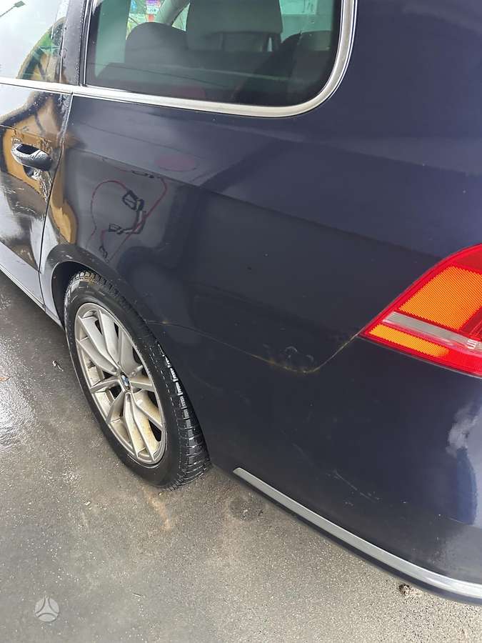 Volkswagen Passat 2012 — engine 1968 cm³, 170 HP (125kW)