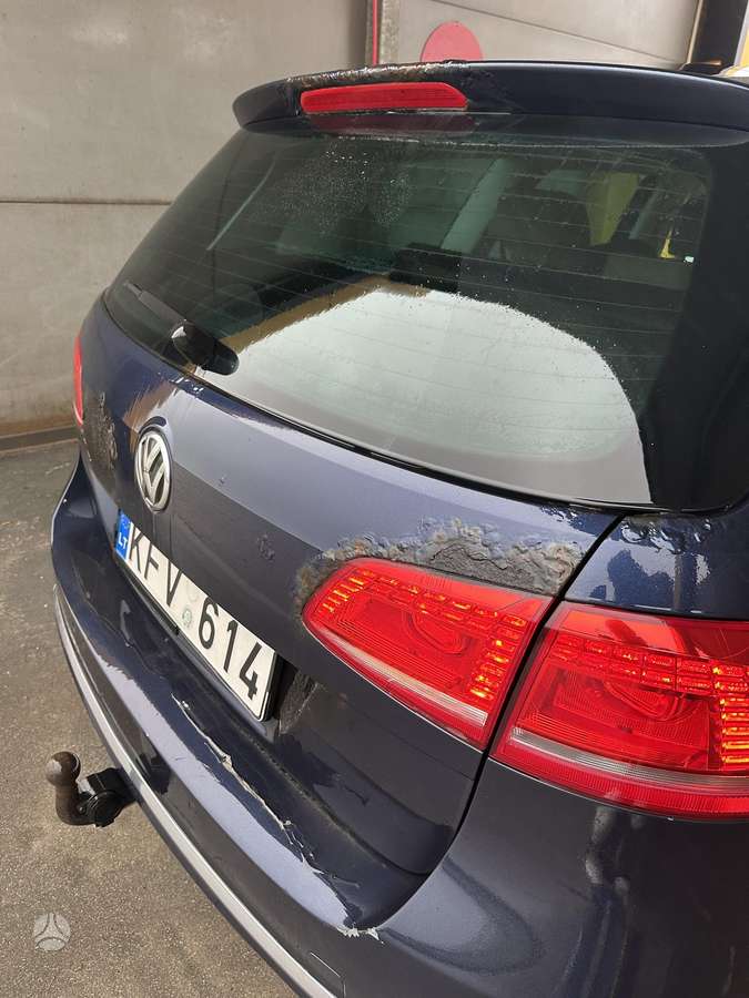 Volkswagen Passat 2012 — photo 7