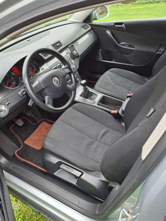 Volkswagen Passat 2005 — photo 5
