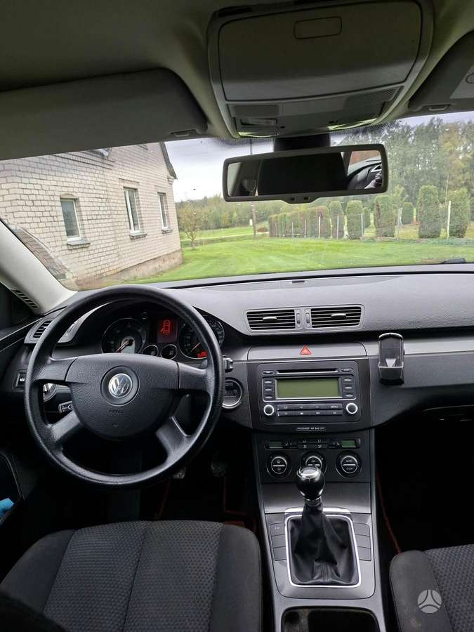 Volkswagen Passat 2005 — photo 6