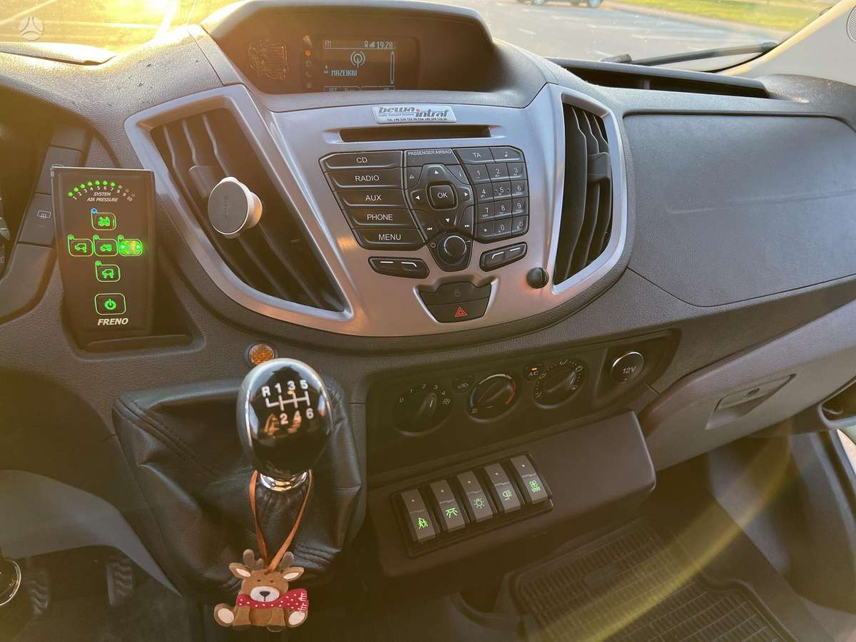 Ford Transit 2015 — photo 13