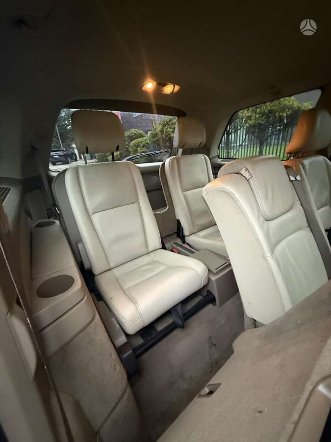 Volvo XC90 2010 — photo 10