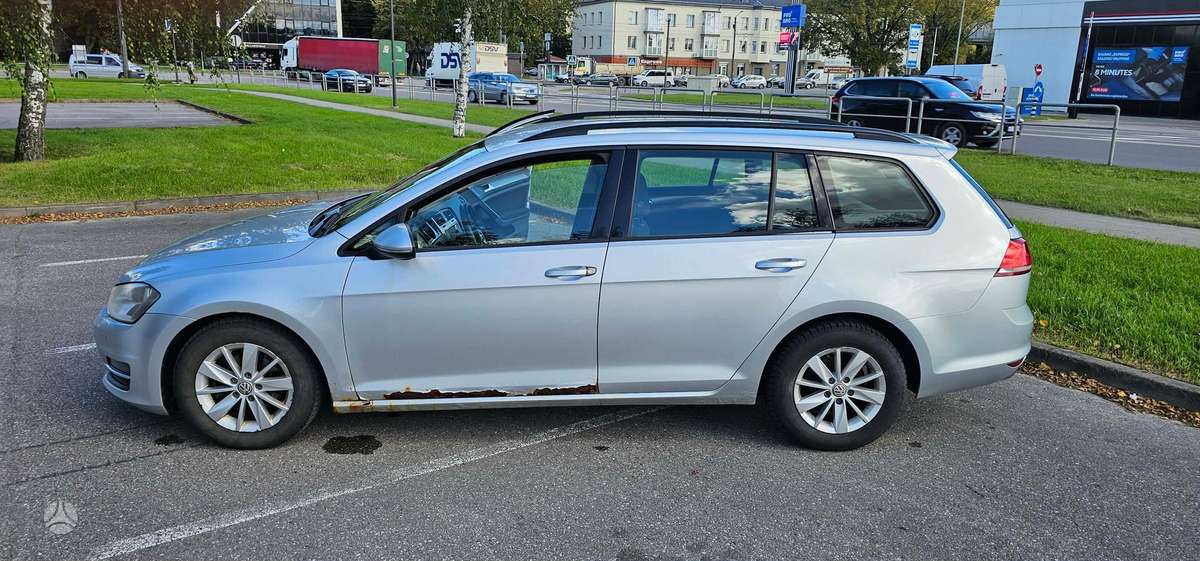 Volkswagen Golf 2014 — interior