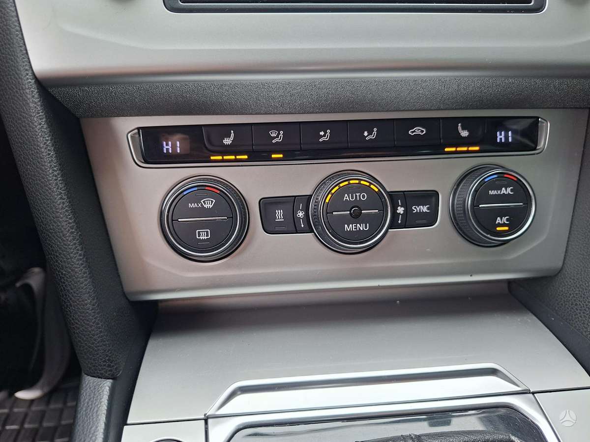 Volkswagen Passat 2015 — фото 16
