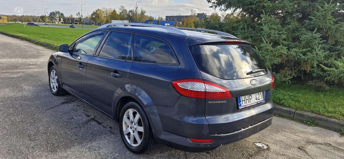Ford Mondeo 2010 — photo 6