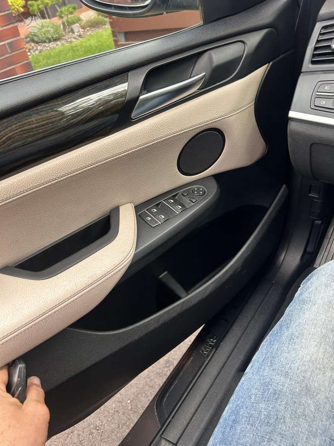 BMW X3 2012 — photo 11