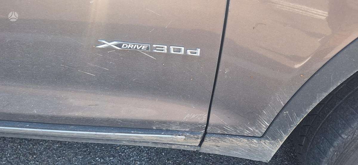 BMW X3 2012 — photo 13
