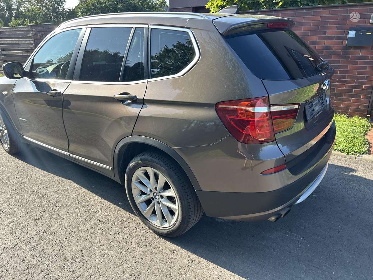 BMW X3 2012 — engine 2993 cm³, 258 HP (190kW)