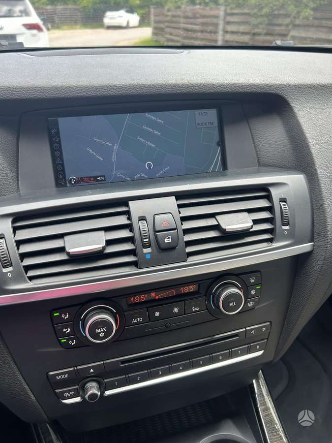 BMW X3 2012 — photo 9