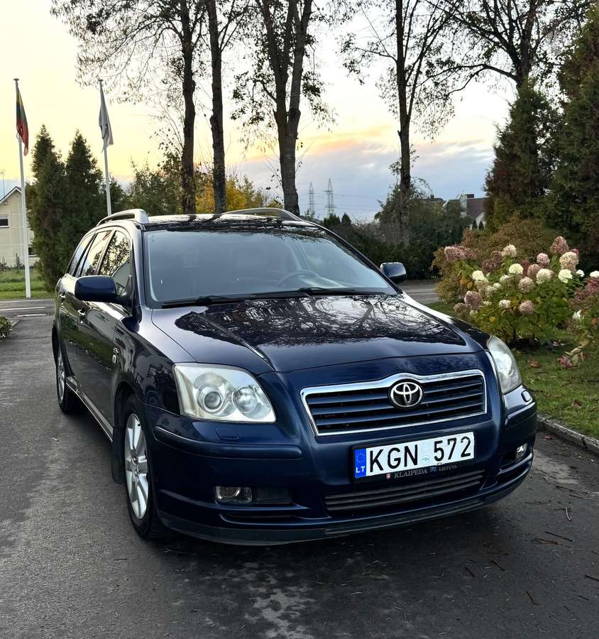 Toyota Avensis, 2005