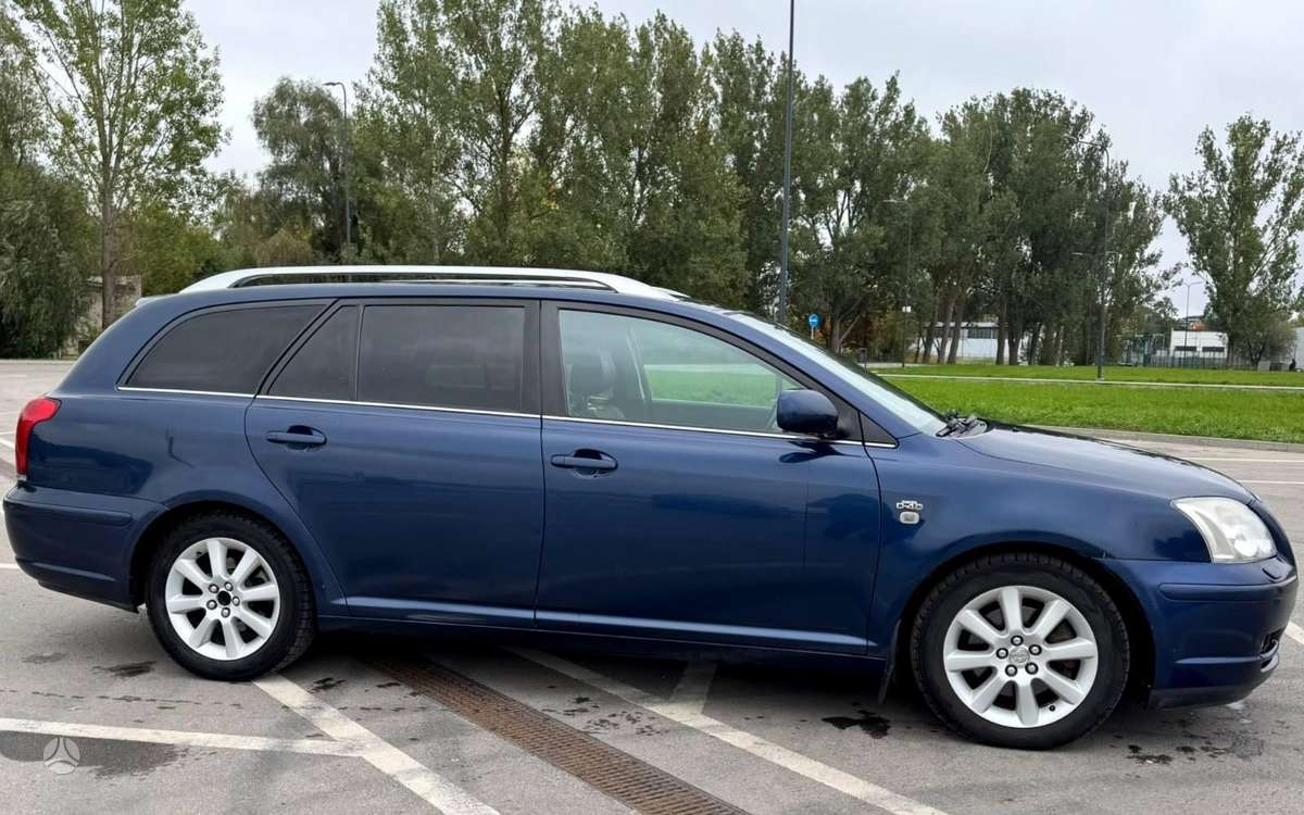 Toyota Avensis 2005 — photo 9