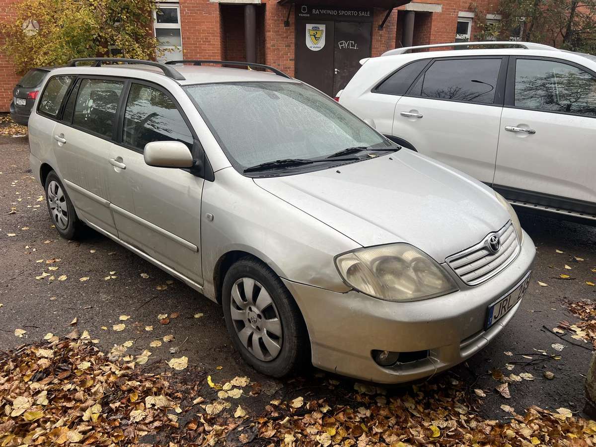 Toyota Corolla 2005 — engine 1995 cm³, 116 HP (85kW)