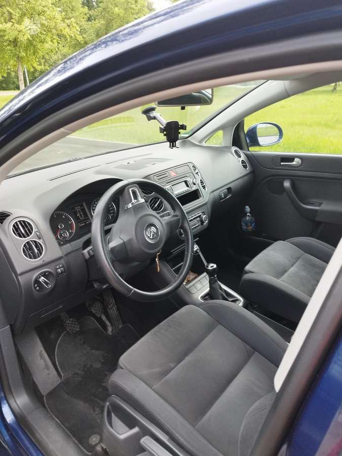 Volkswagen Golf 2010 — photo 9