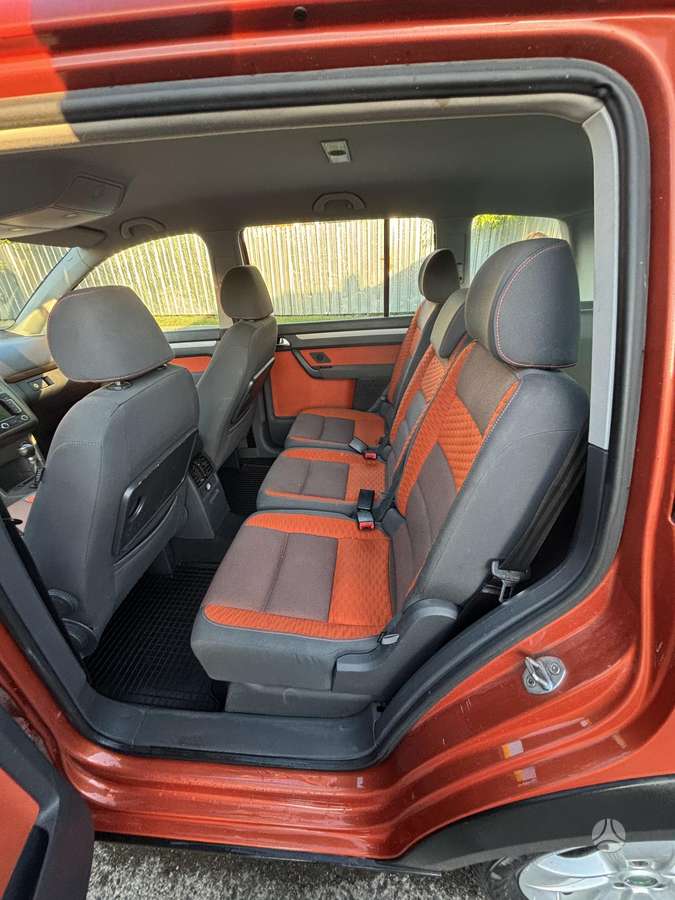 Volkswagen Touran 2007 — photo 9