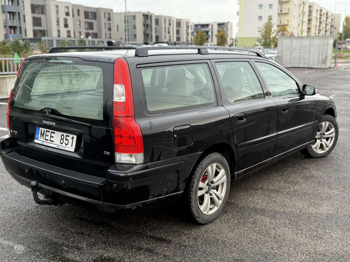 Volvo V70 2006 — салон