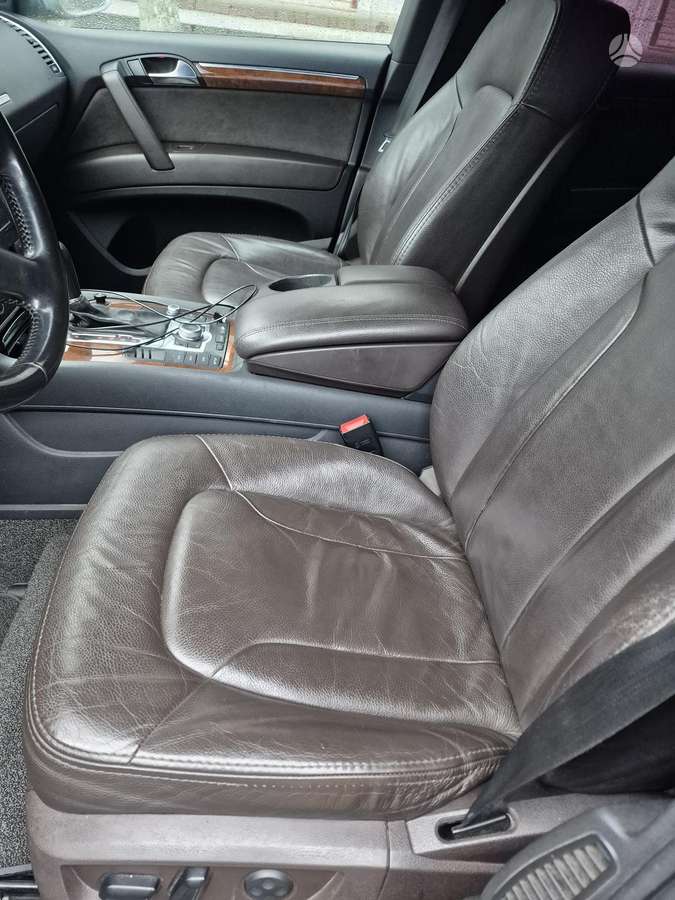 Audi Q7 2007 — двигун 4200 cm³, 326 HP (240kW)