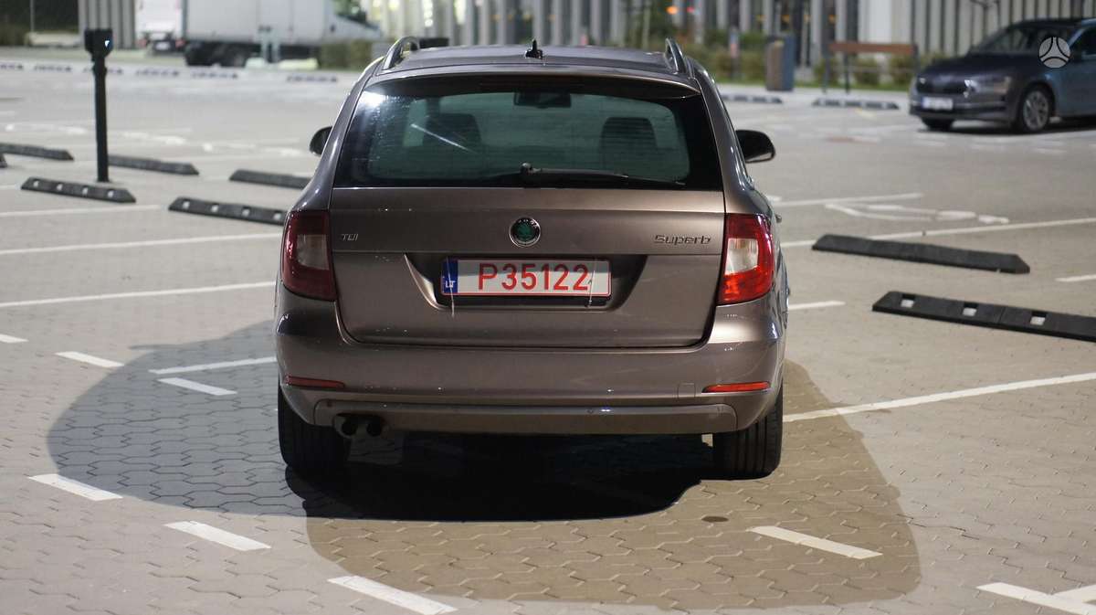 Skoda Superb 2013 — photo 7