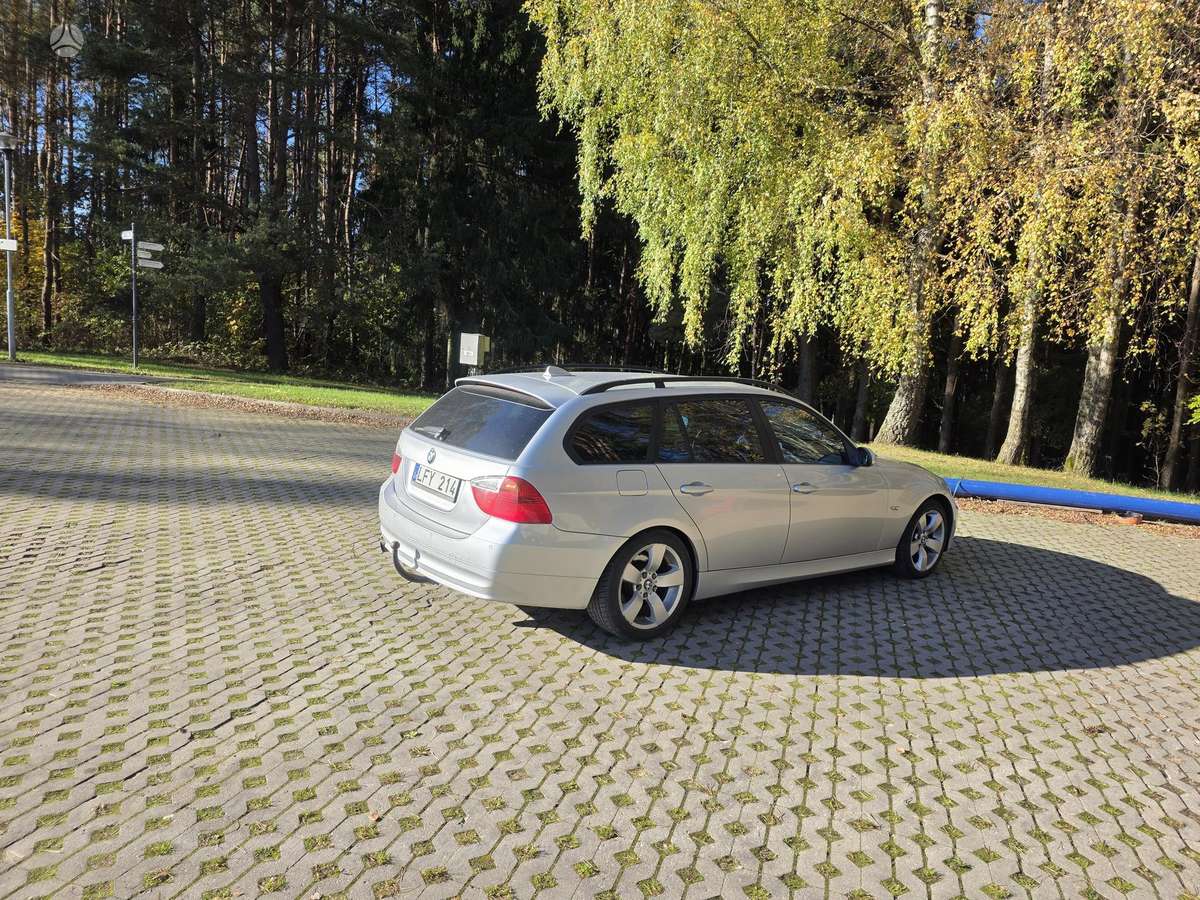 BMW 318 2008 — photo 6