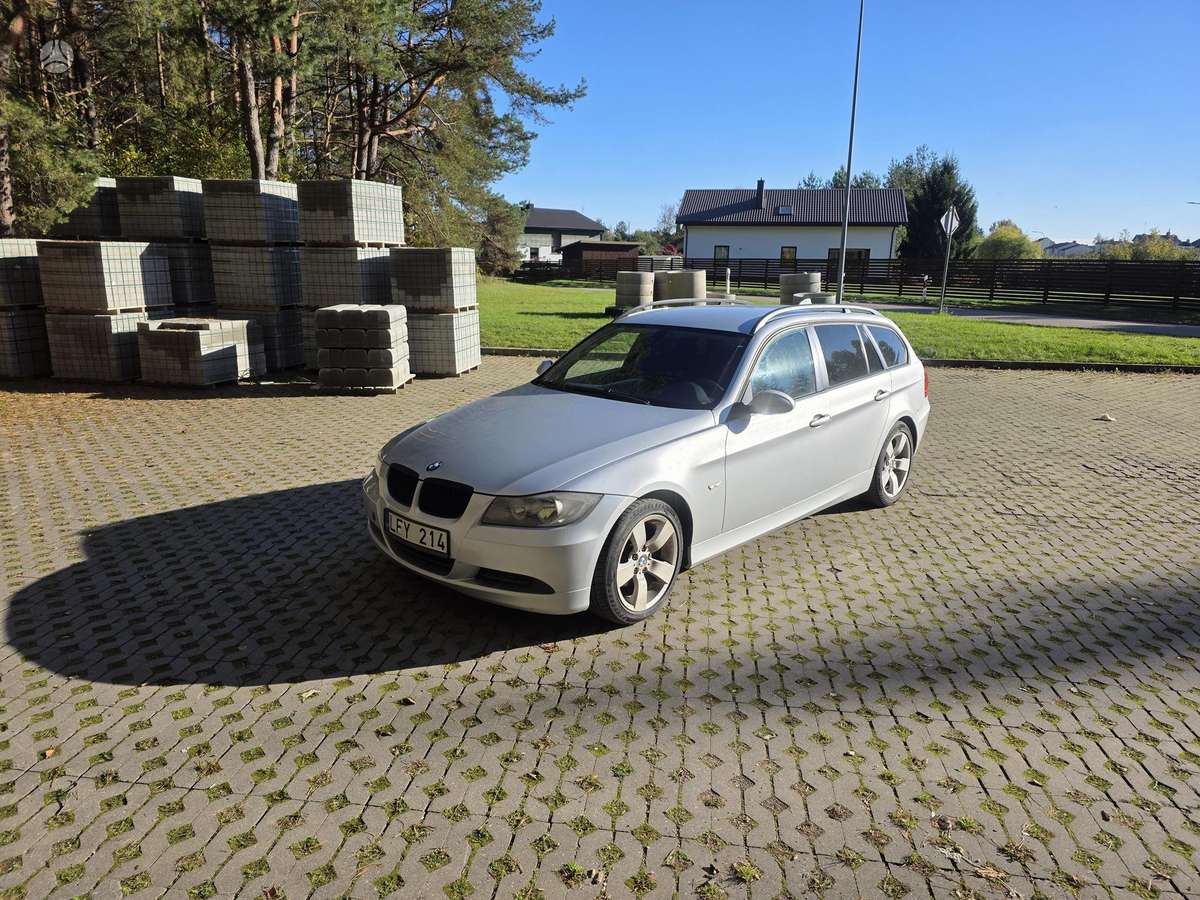 BMW 318 2008 — photo 8