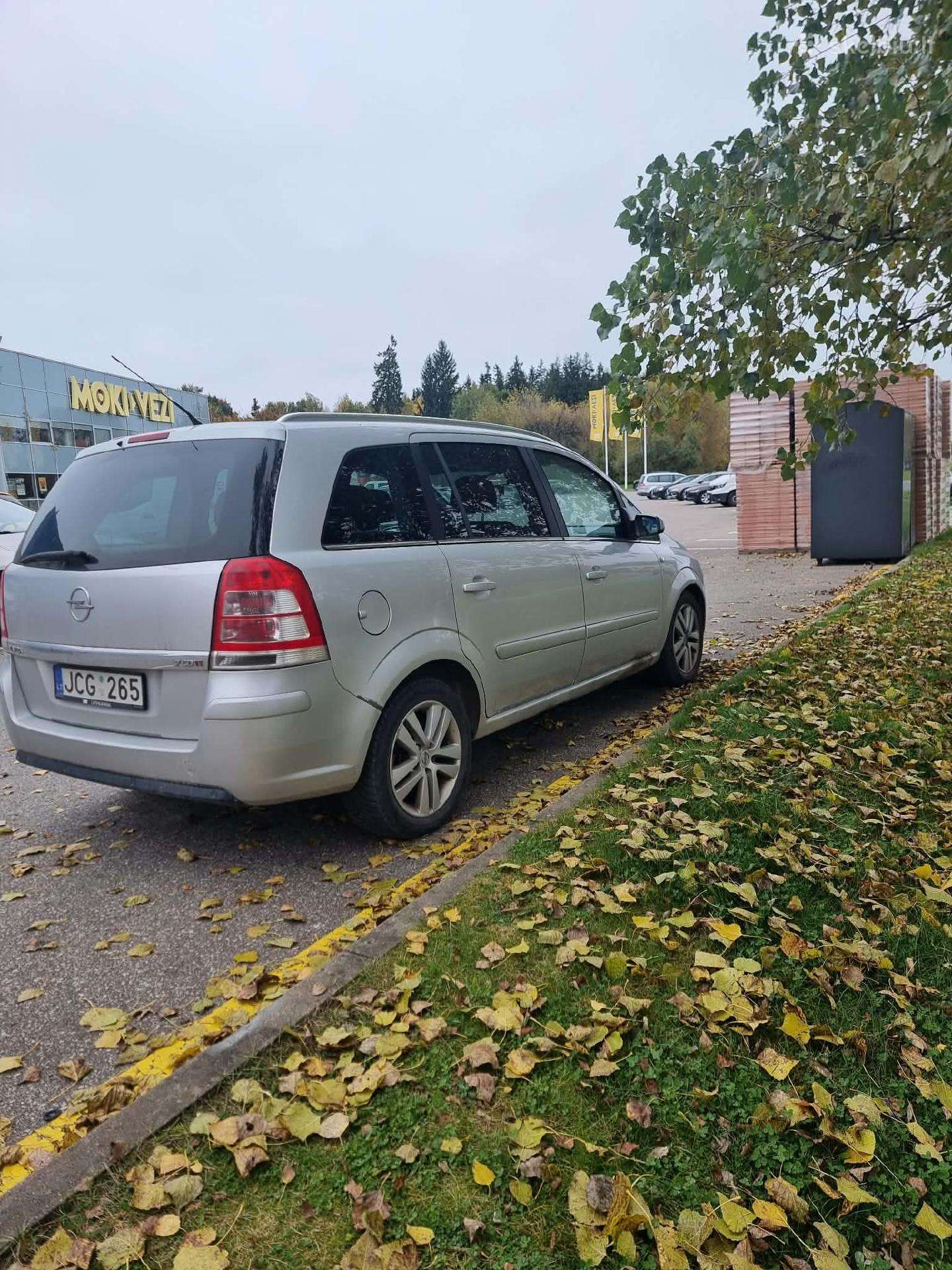 Opel Zafira 2008 — engine 1700 cm³, 120 HP (88kW)