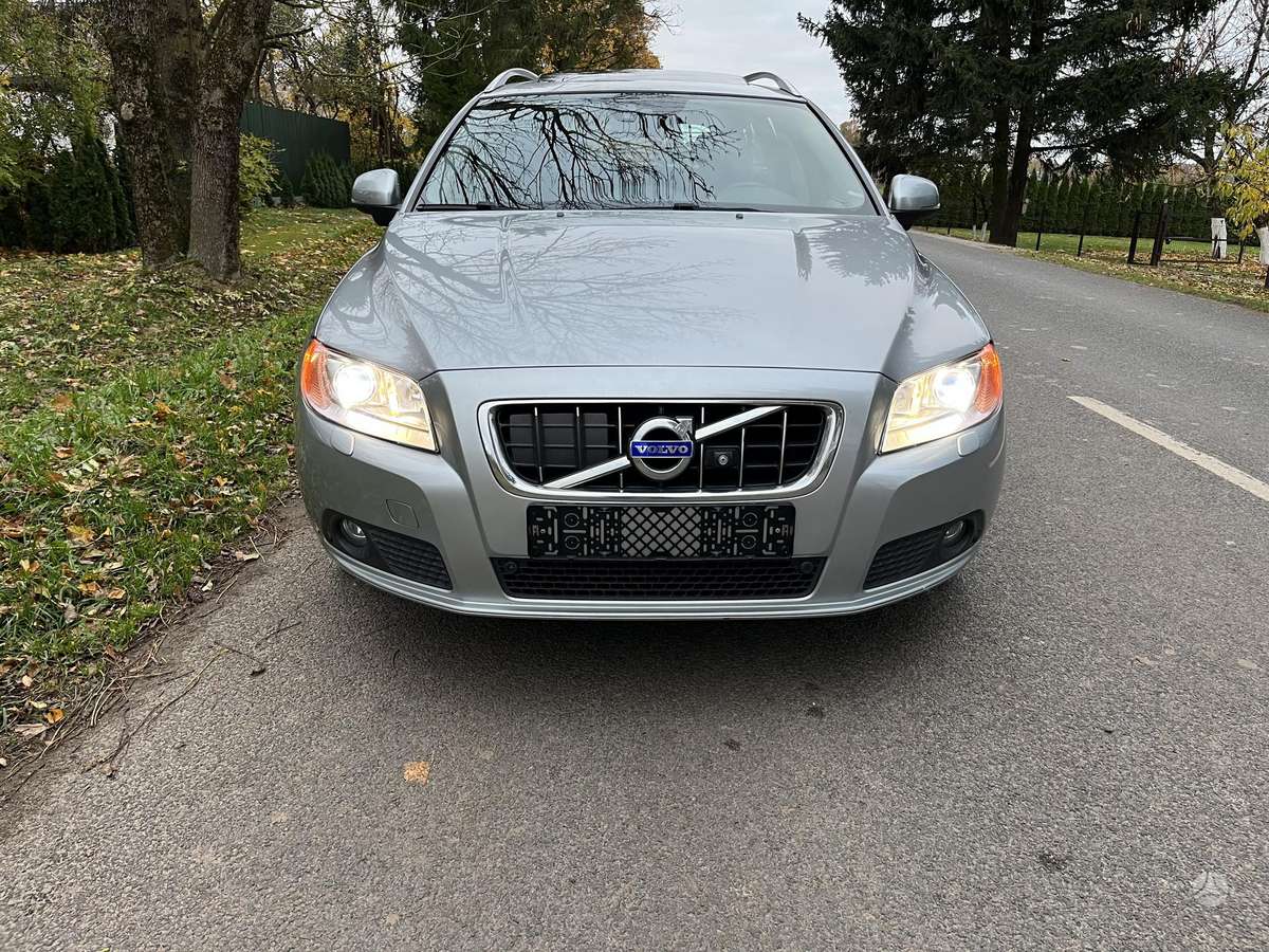 Volvo V70 2012 — engine 1984 cm³, 163 HP (120kW)