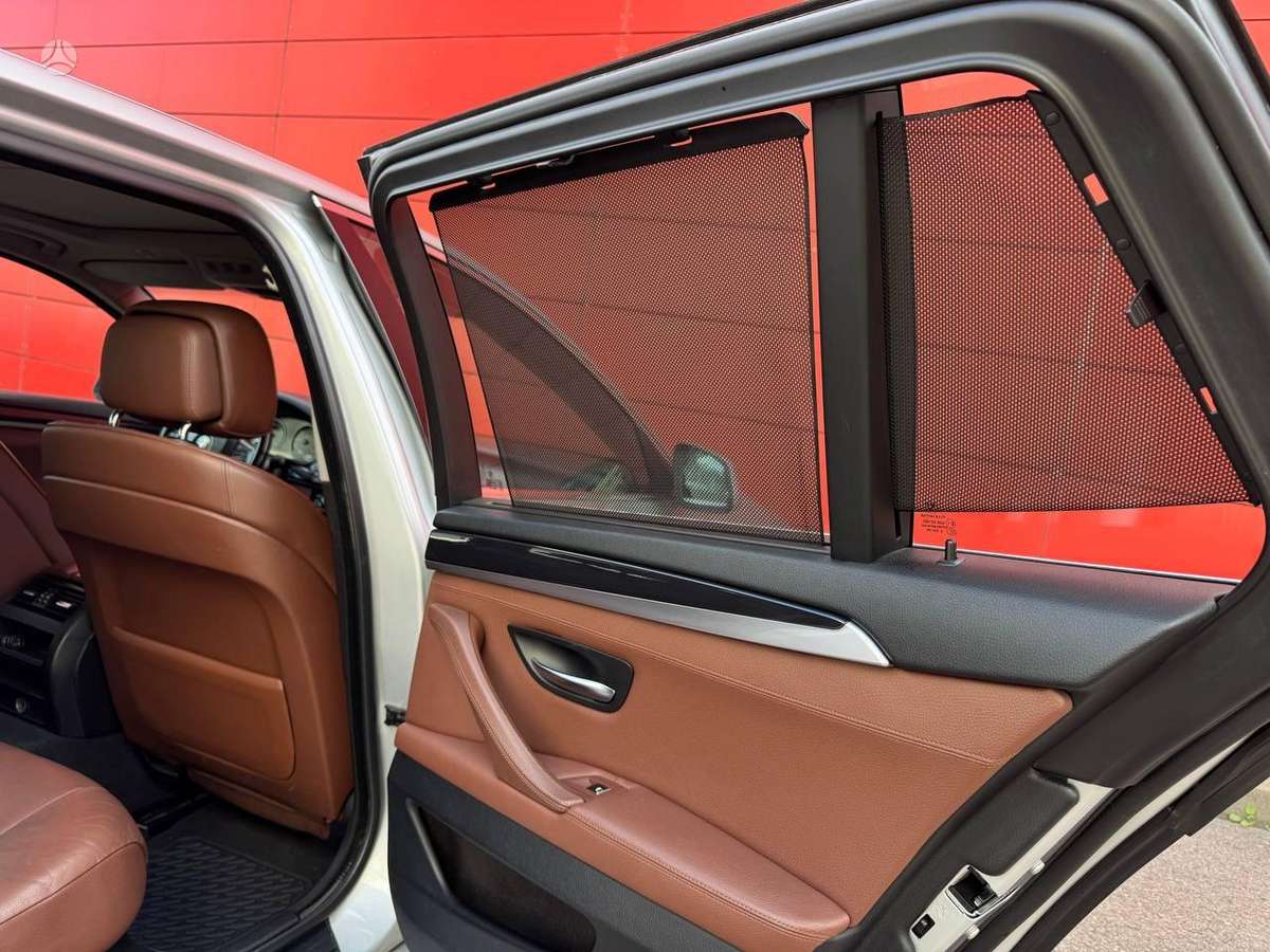 BMW 520 2012 — photo 15